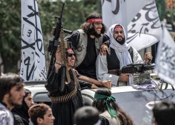 سرچینې: طالبان خپل لرې کړای شوي جنګیالي بېرته پر دندو ګوماري