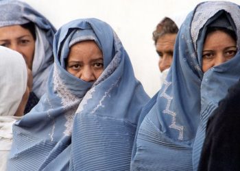 یونیسف: افغانستان به تر ۲۰۳۰ پورې د زده‌ګړو او روغتیا په برخو کې د ۲۵ زره ښځینه کارکوونکو له کمښت سره مخ شي