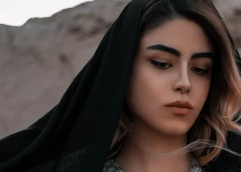 «خاموشستان»؛ د نجونو د نیمګړو هیلو ټاټوبی