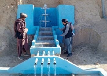 په فاریاب کې د ورلډ ويژن په مالي ملاتړ د اوبو رسولو یوه شبکه ګټې اخیستنې ته وسپارل شوه