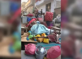 طالبانو په ننګرهار کې له قانوني اسنادو سره سره خلک په زوره له خپلو کورونو ایستلي دي